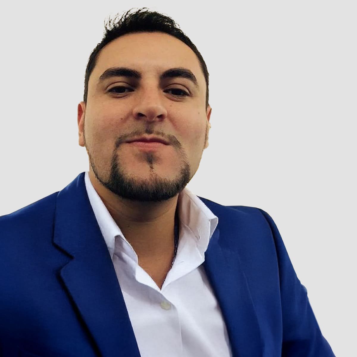 pablo-equipo-atuk-bg
